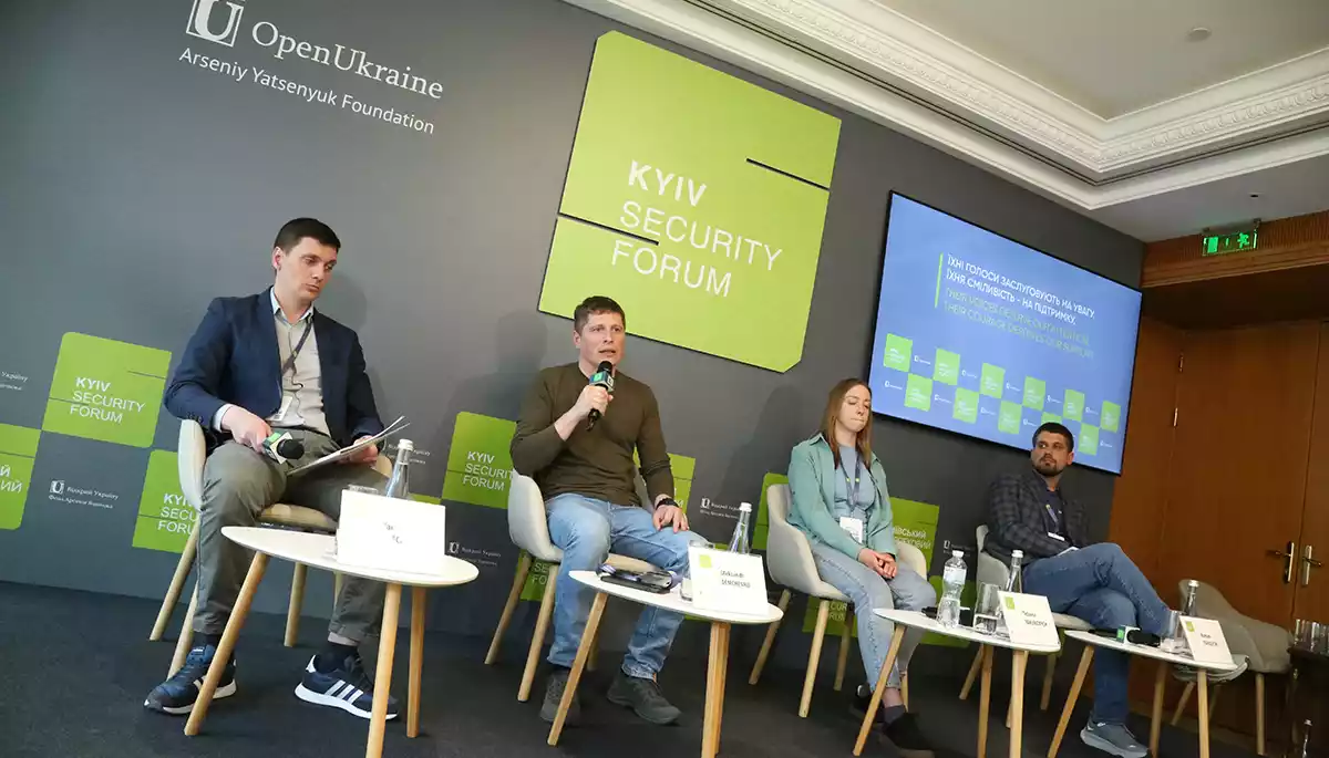 Cover: «Ми не маємо скотитися в пропаганду»: журналісти «Донбас Реалії» про роботу на війні й інформування окупованих територій