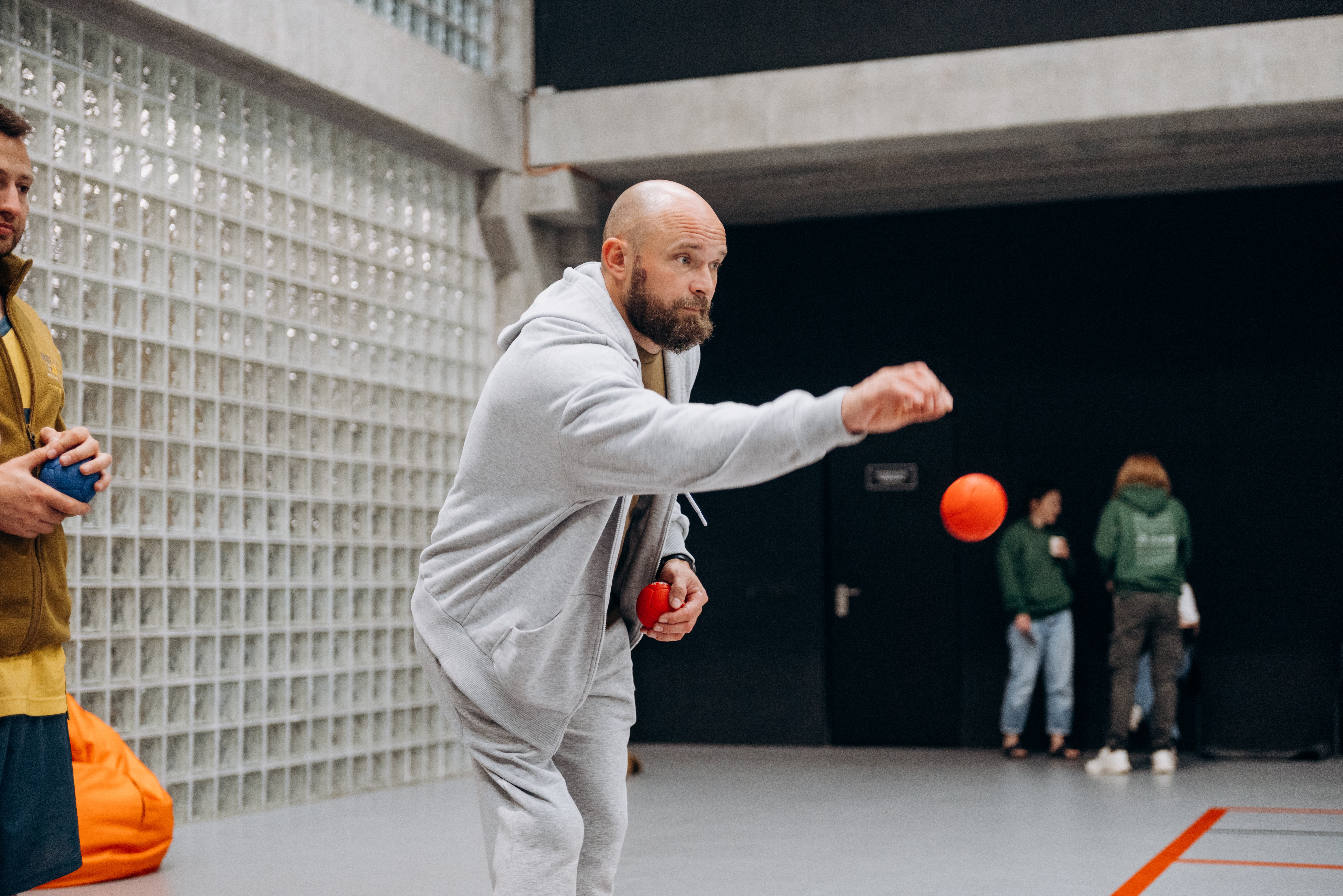 Cover: Команда Центру ініціатив «Повернись живим» створила довідник з боччі. Що всередині