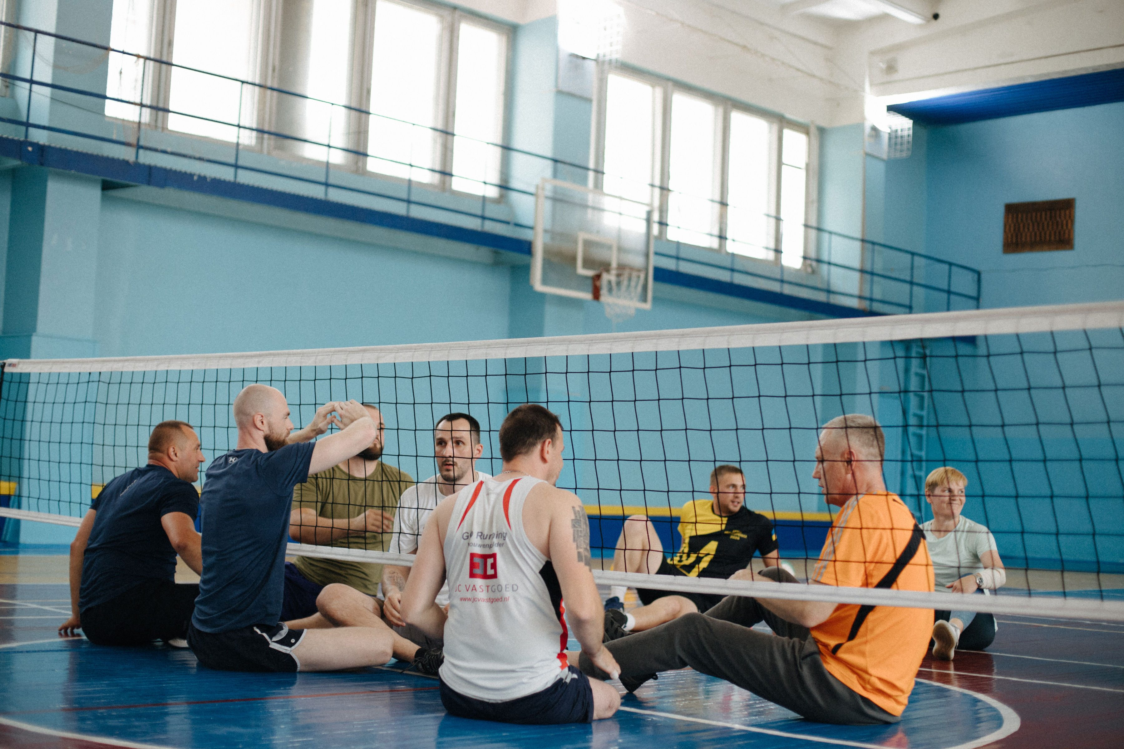 Cover: Чому 88% ветеранів і ветеранок хочуть займатися спортом, але не роблять цього? Нове дослідження Центру ініціатив «Повернись живим»