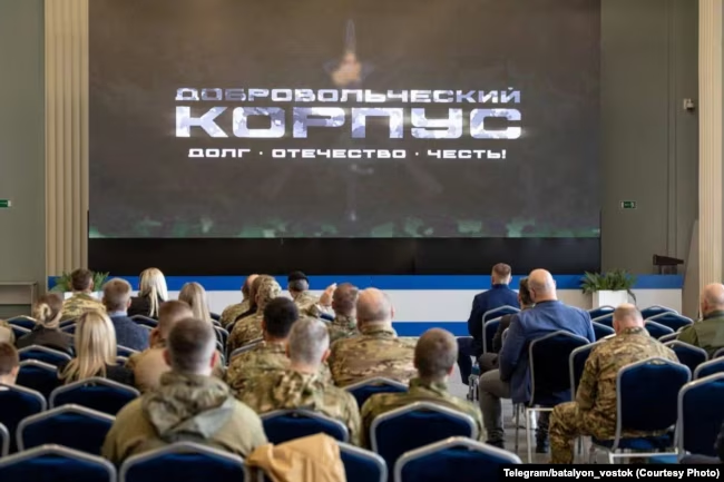 Фільм-агітку для набору контрактників в РФ демонструють на ВДНГ у Москві