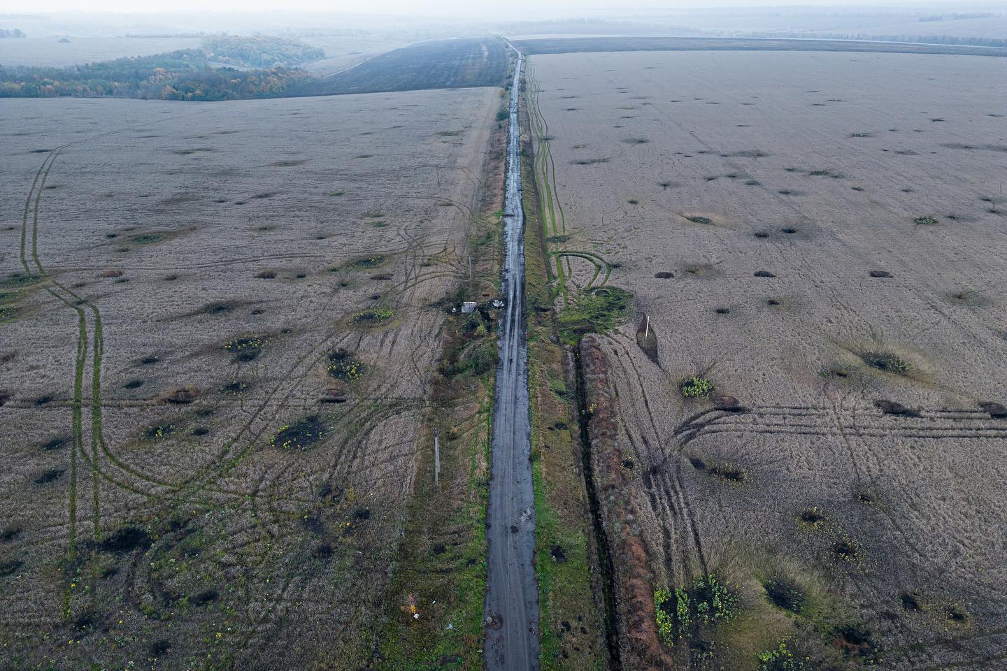 Shelled Ukrainian fields.&nbsp;Photo: Evgeniy Maloletka